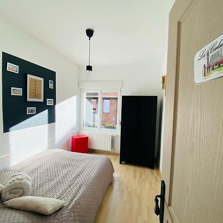 Chambre Privee Au Coeur De Calais Bagian luar foto
