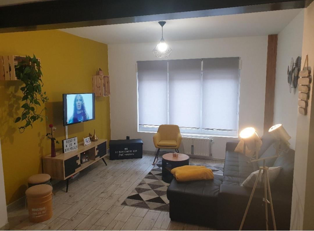 Chambre Privee Au Coeur De Calais Bagian luar foto