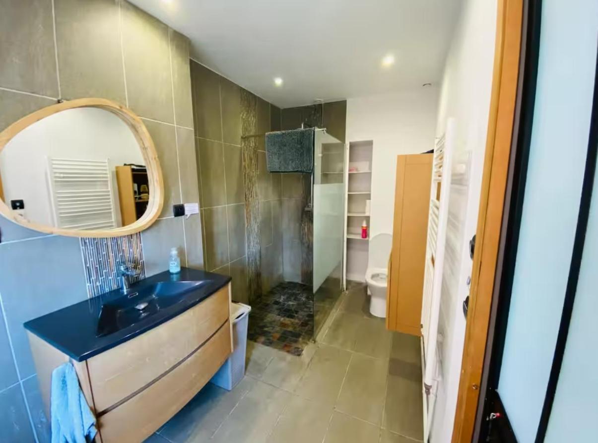 Chambre Privee Au Coeur De Calais Bagian luar foto